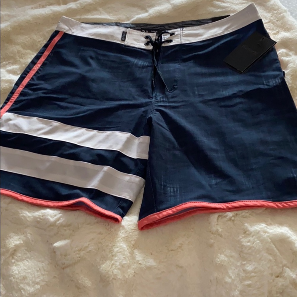 Men’s board shorts